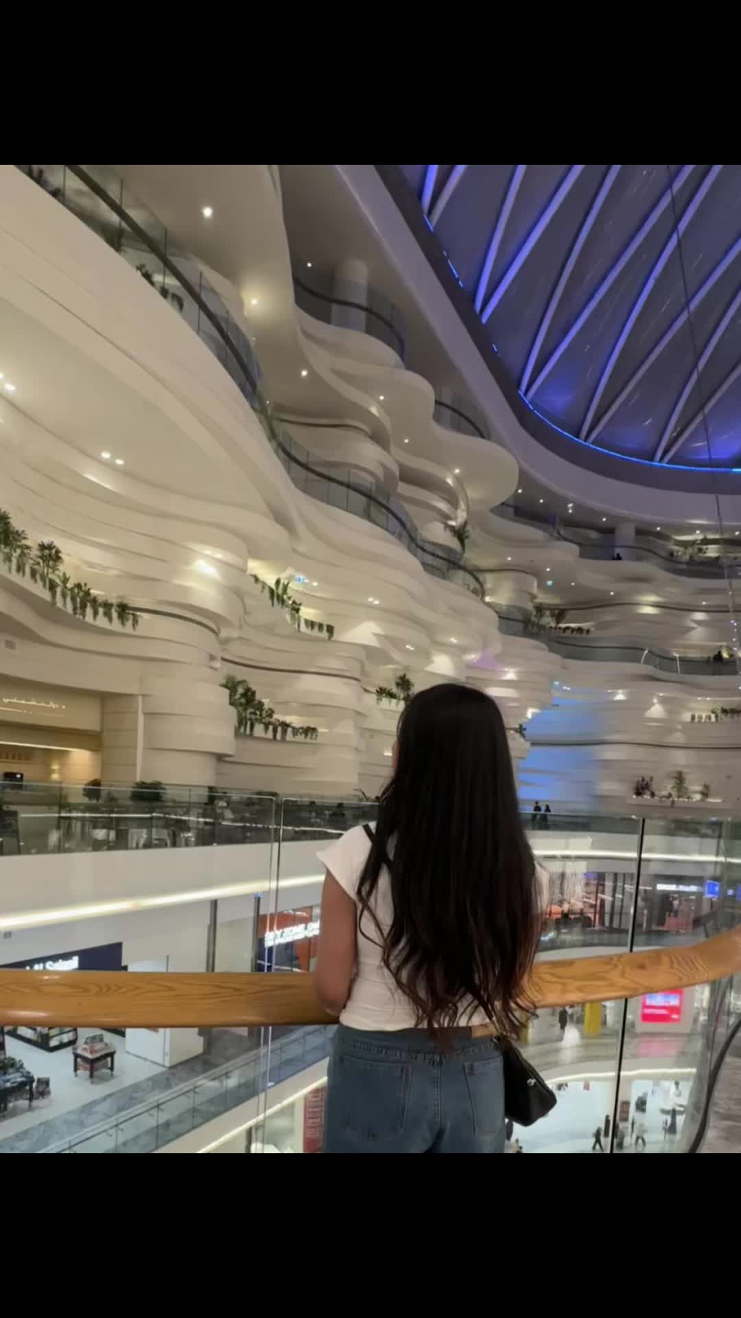 @🖤