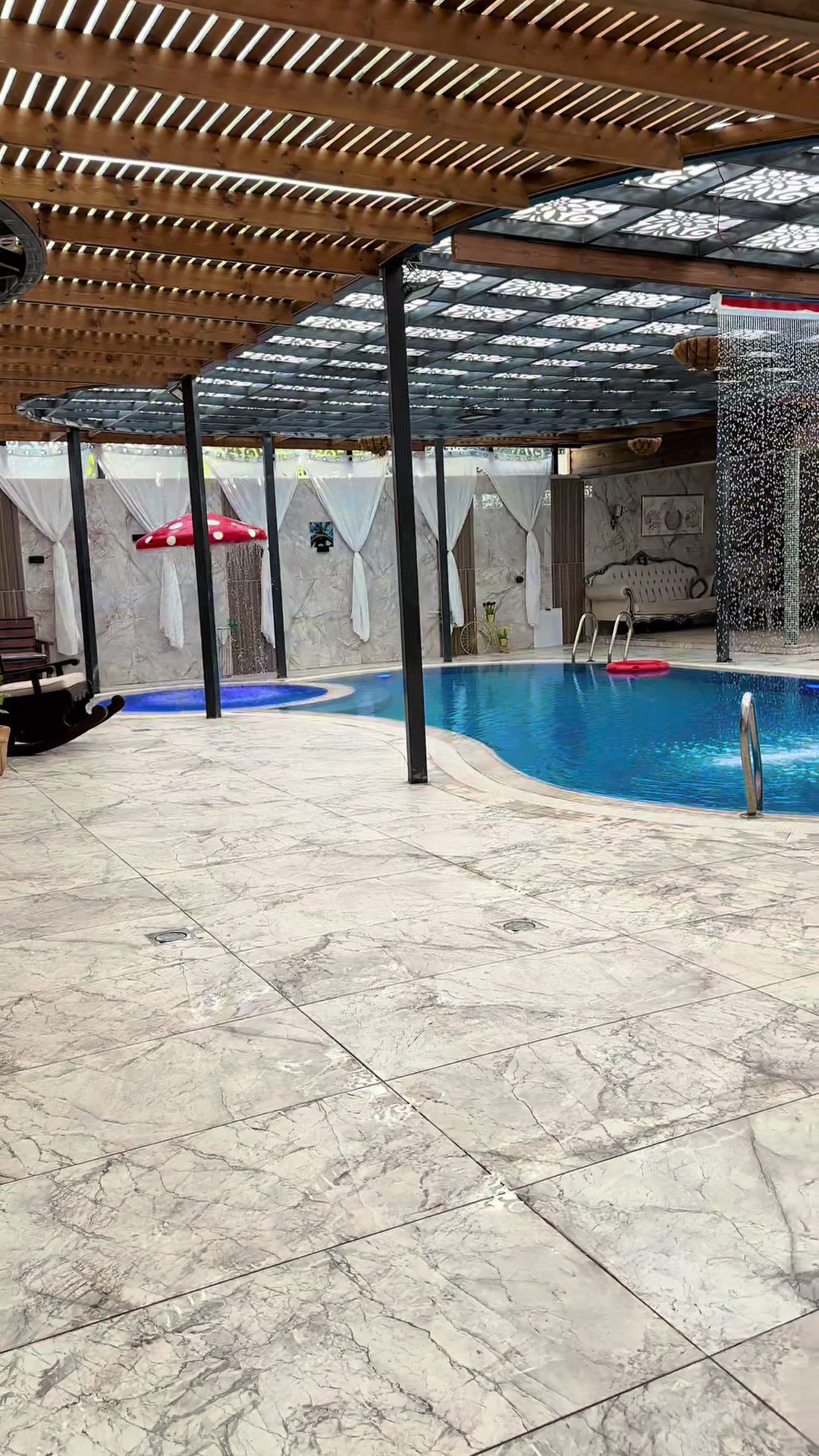 @فلل وشاليهات عطر الشام🏡
