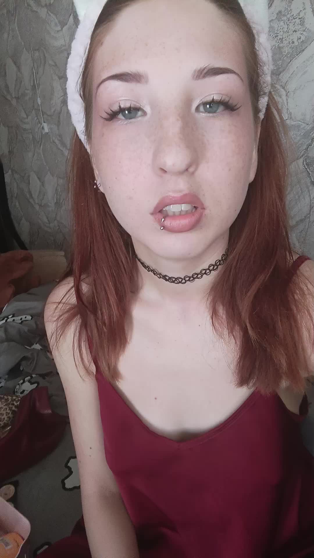 @^._.^