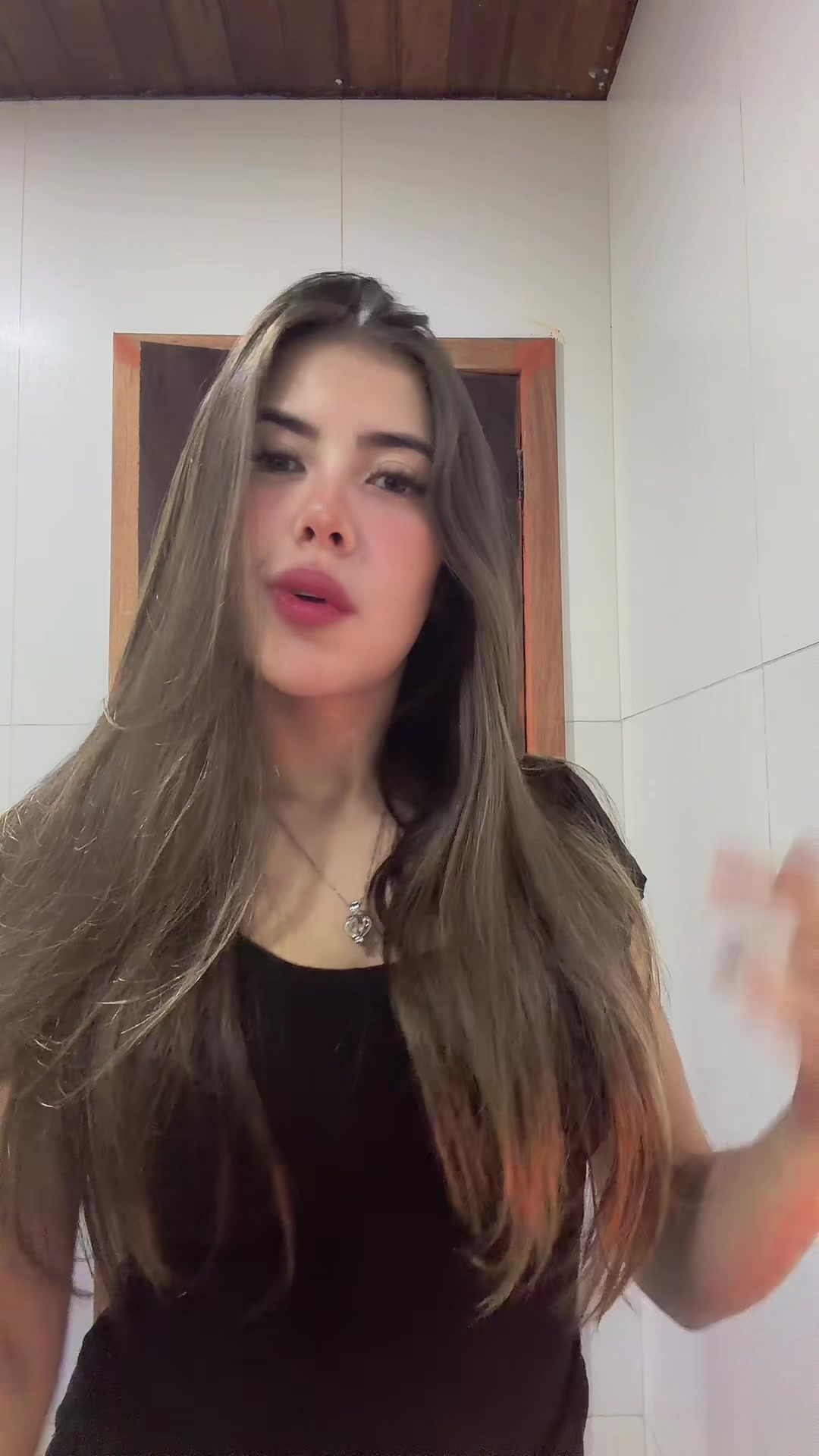 @Lo