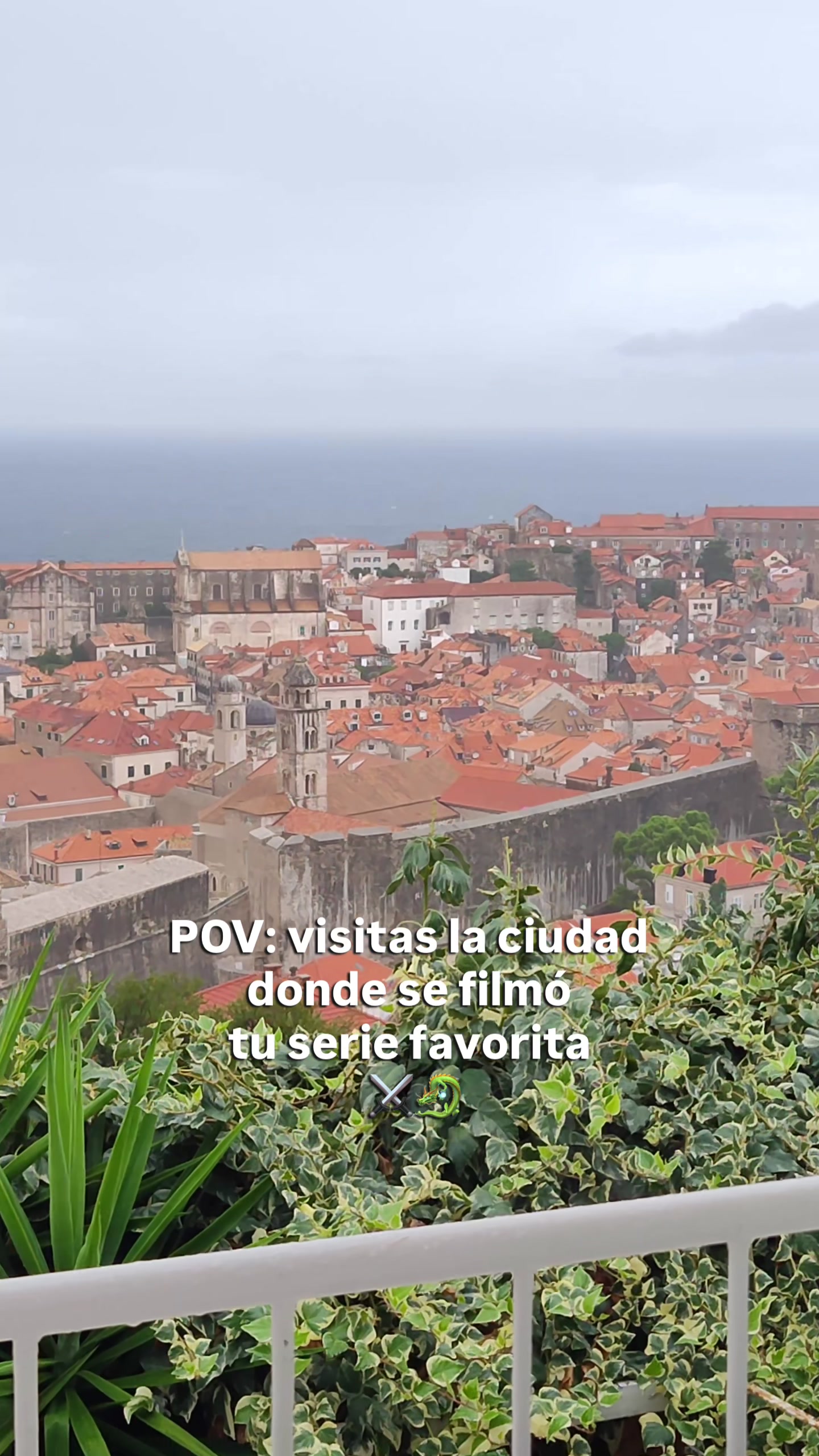 @Cami | Travel & Work