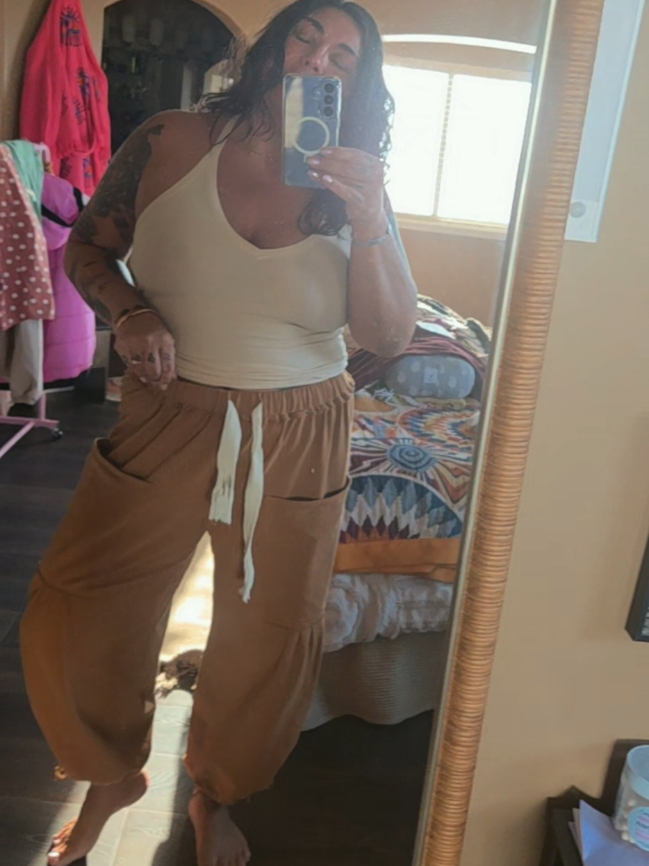 @RhiRhi🪴💋🌞