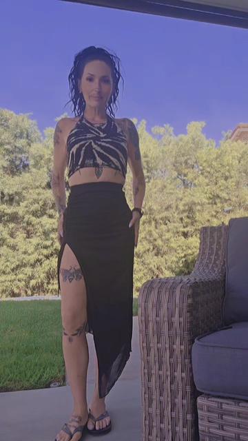 @𝕭𝖊𝖊🌹🖤