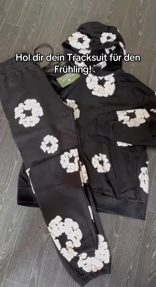 @𝐄𝐋𝐘𝐑𝐀 𝐖𝐄𝐀𝐑