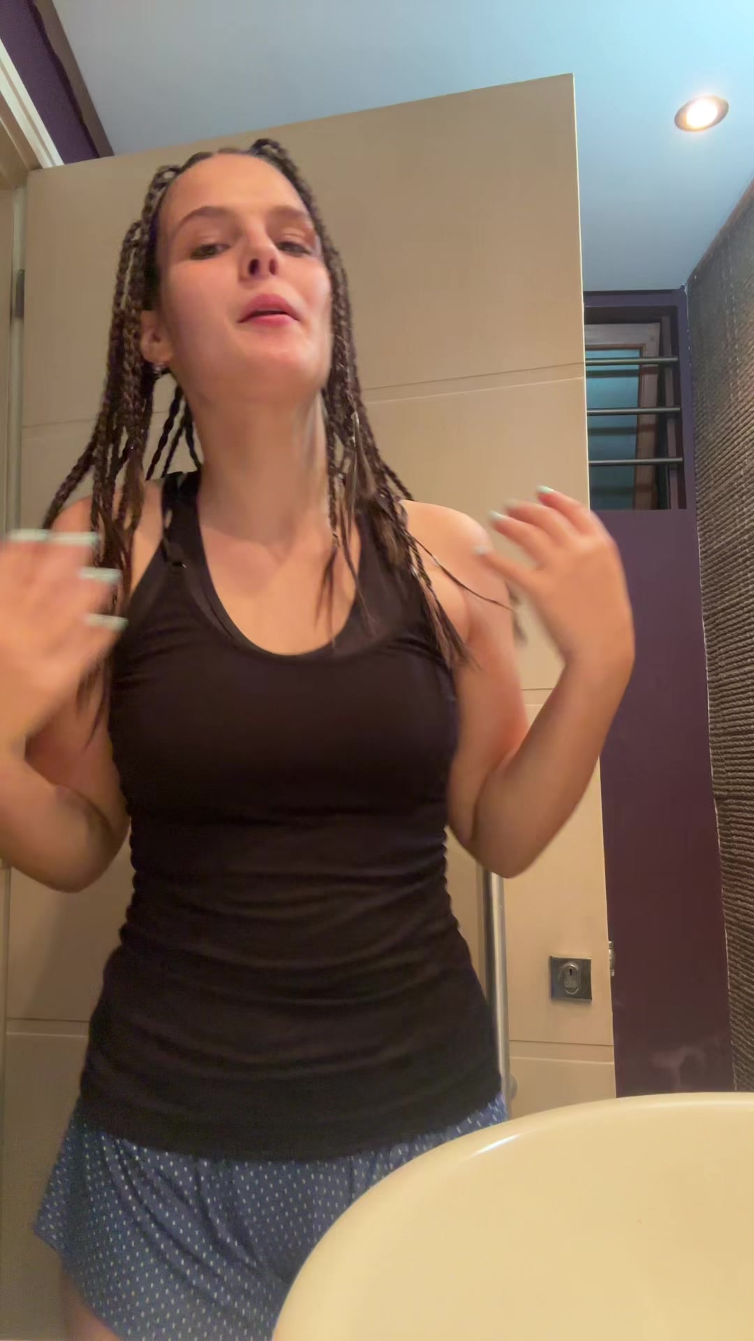 @helenaa