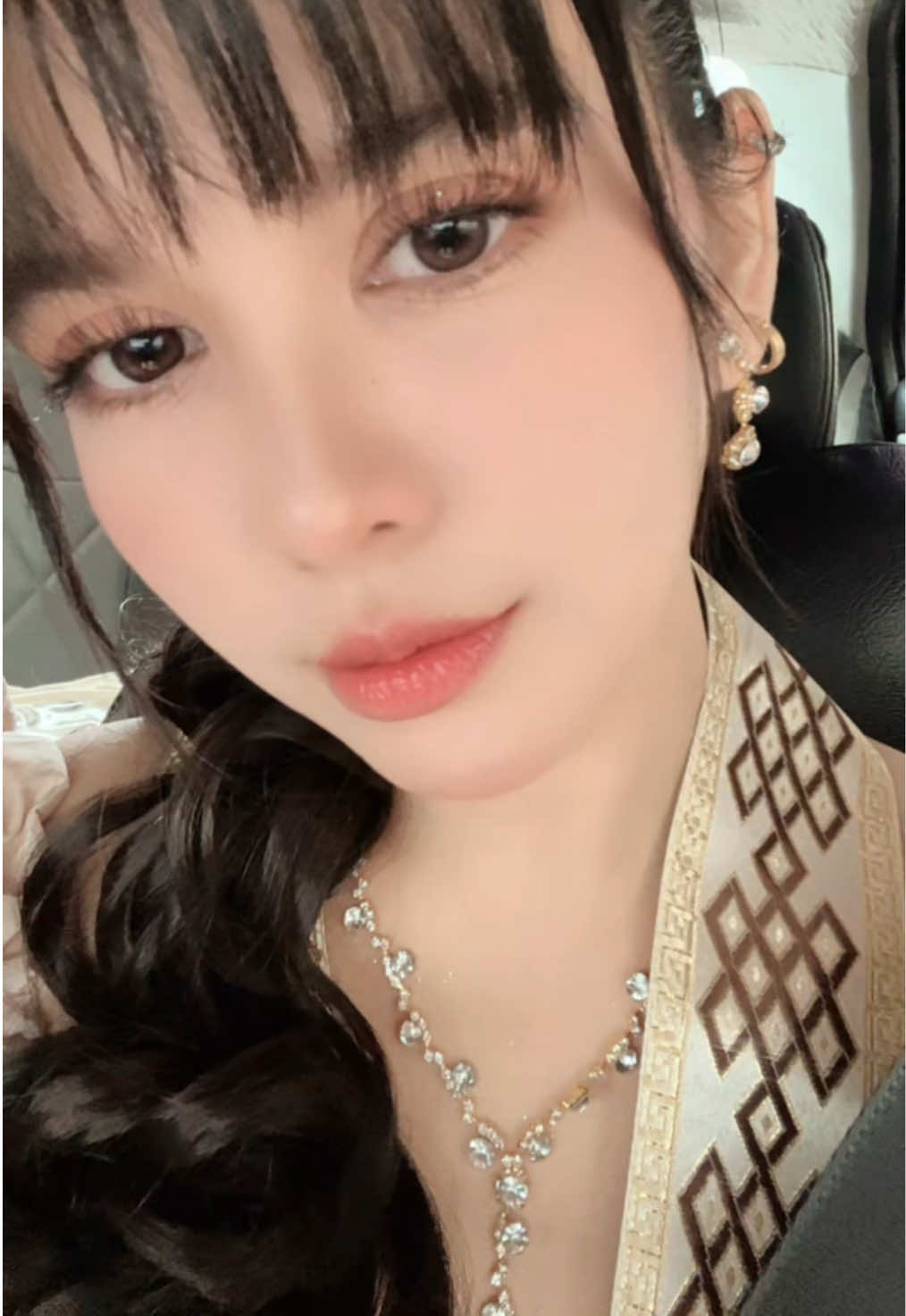 @Eypryl♉️🌸🇵🇭🇹🇼👩🏻&zwj;🏫🎶