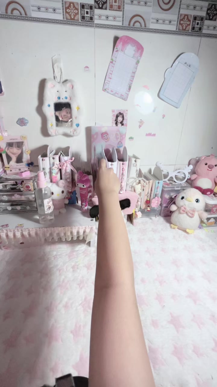 @kittycutehehe4