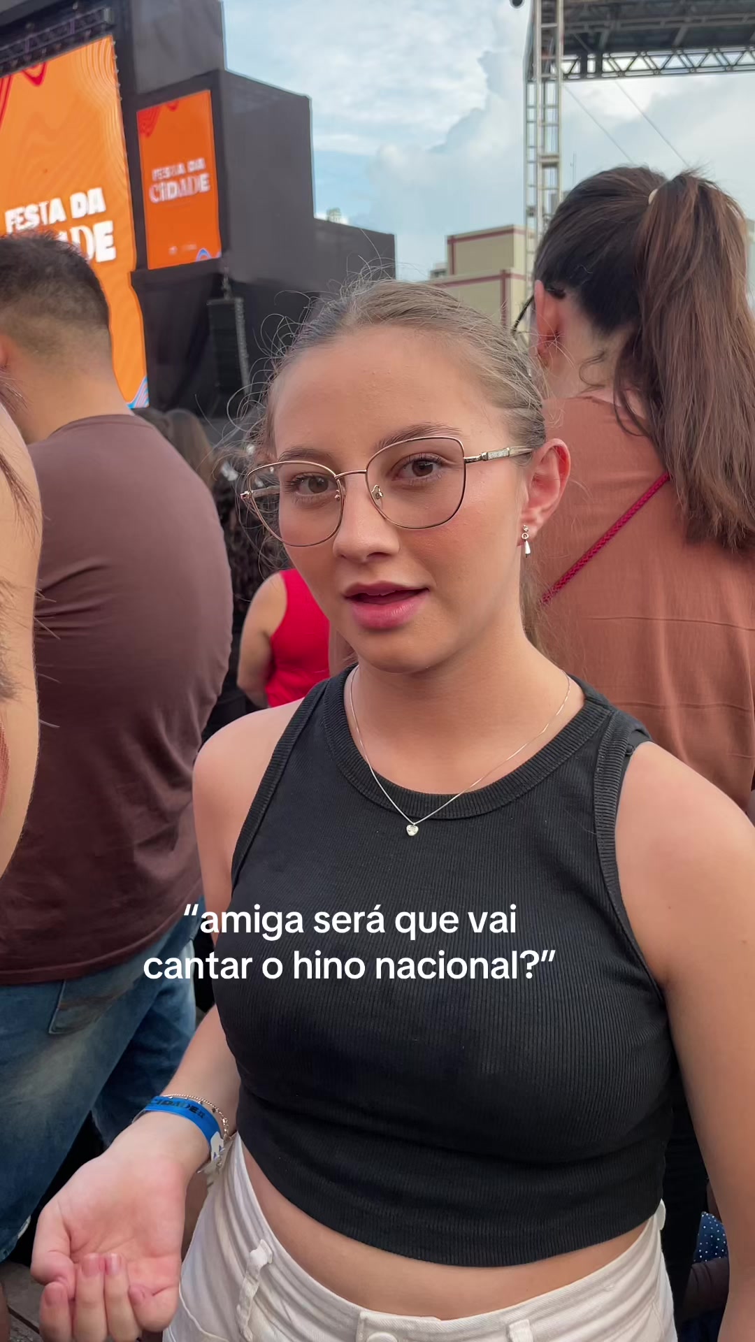 @_sarinha481_