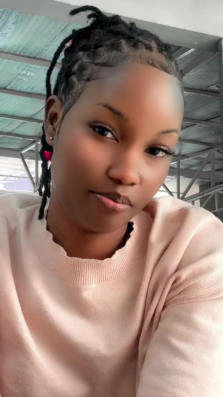 @Soniah_Empress👑