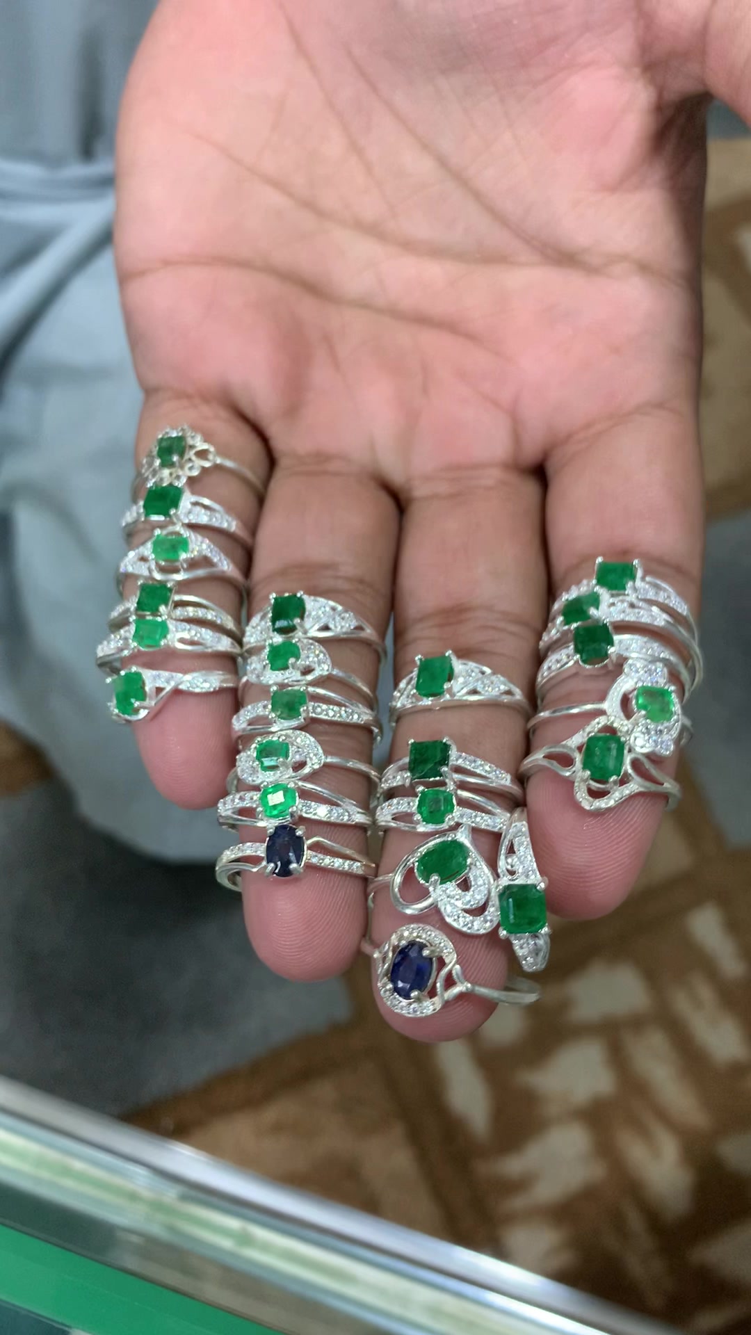@zubairaligems