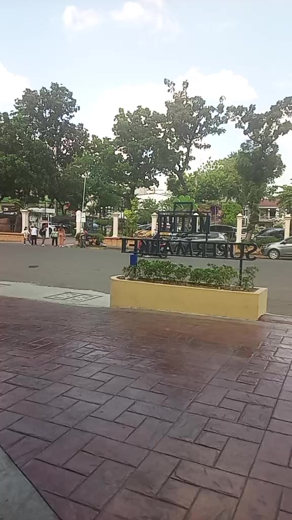 @LADY GUARD NANG BUHAY Mo