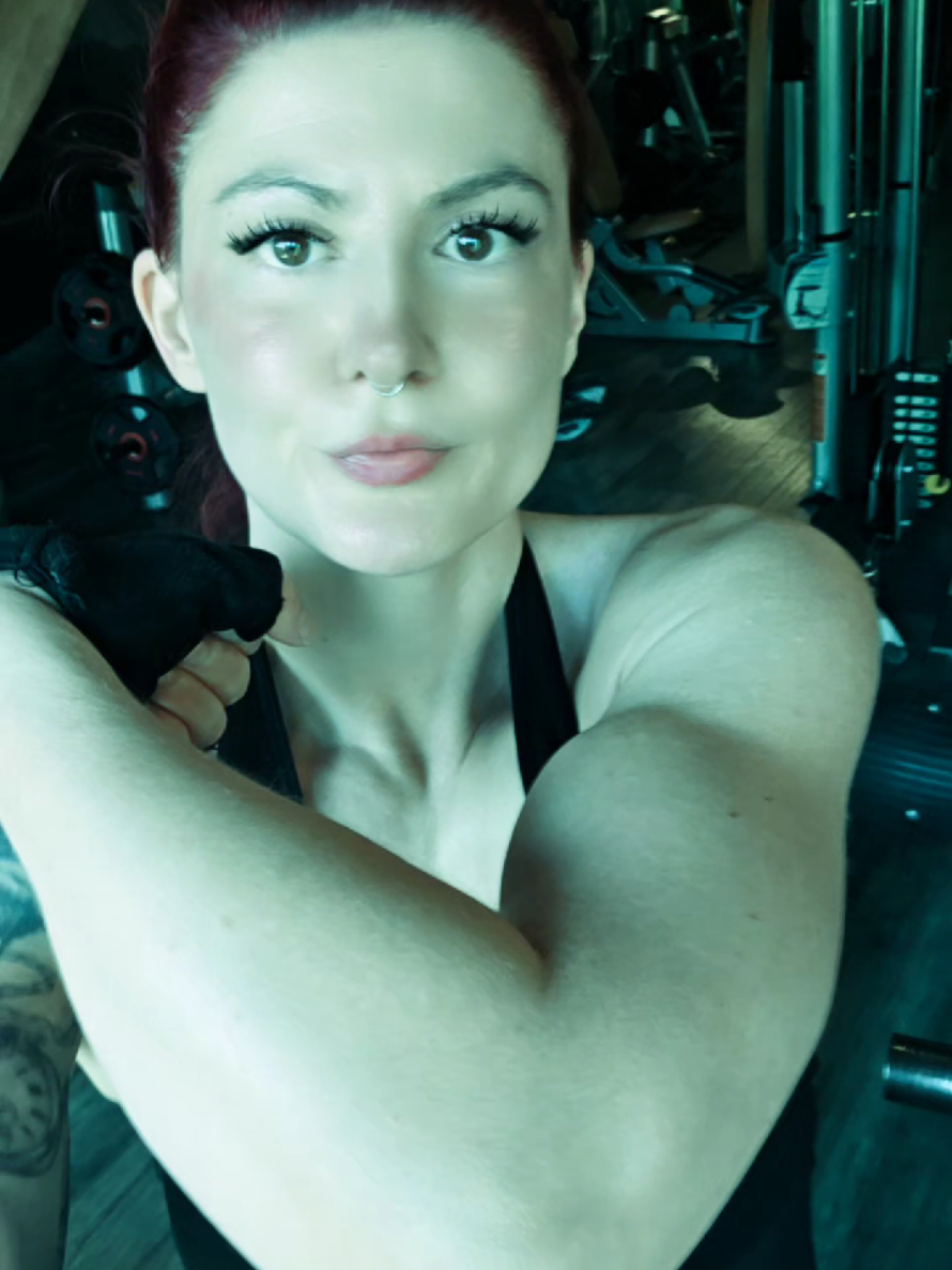 @🐝💪Kati Barbella