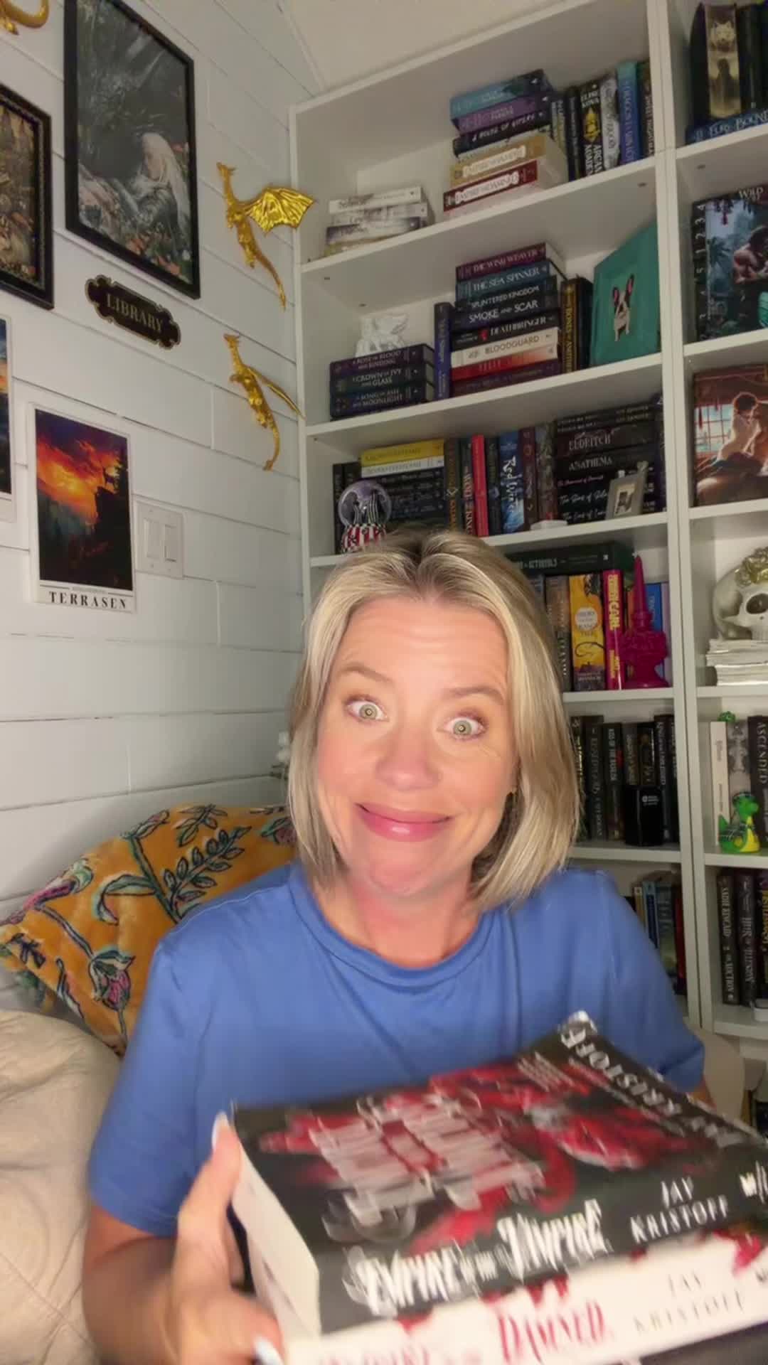 @BookedwithHolly ๐๐๐๐