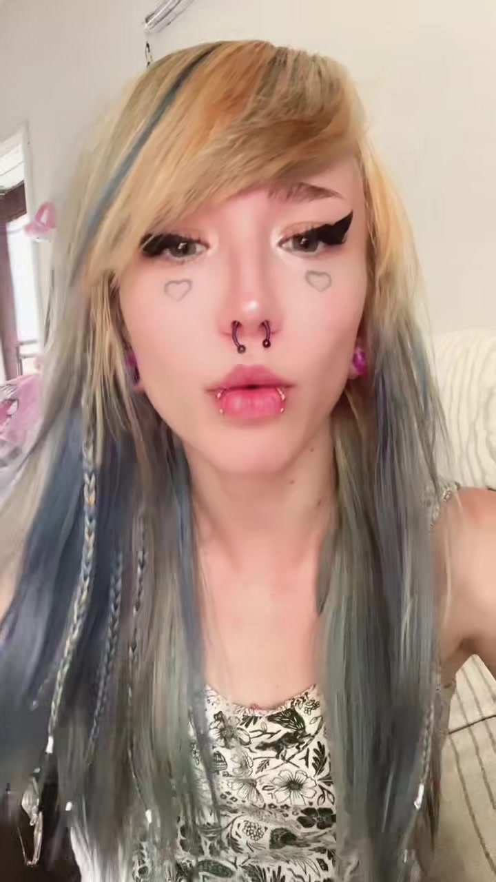 @Gothic Hippie