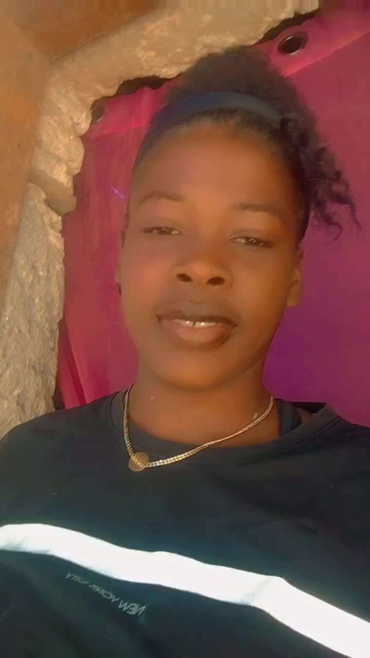 @daniasainti46@gmail.com