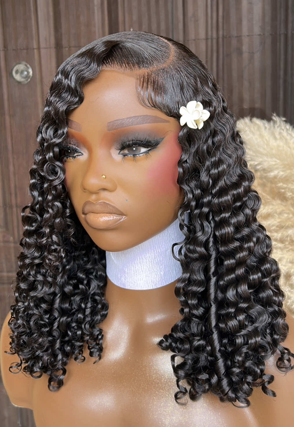 @✨💜SHADES & STRANDS💜✨