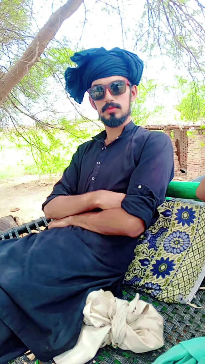 @Zaini ladla🪑🪑