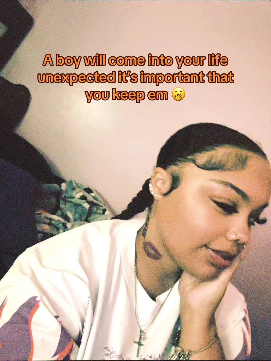 @thelyssarayne