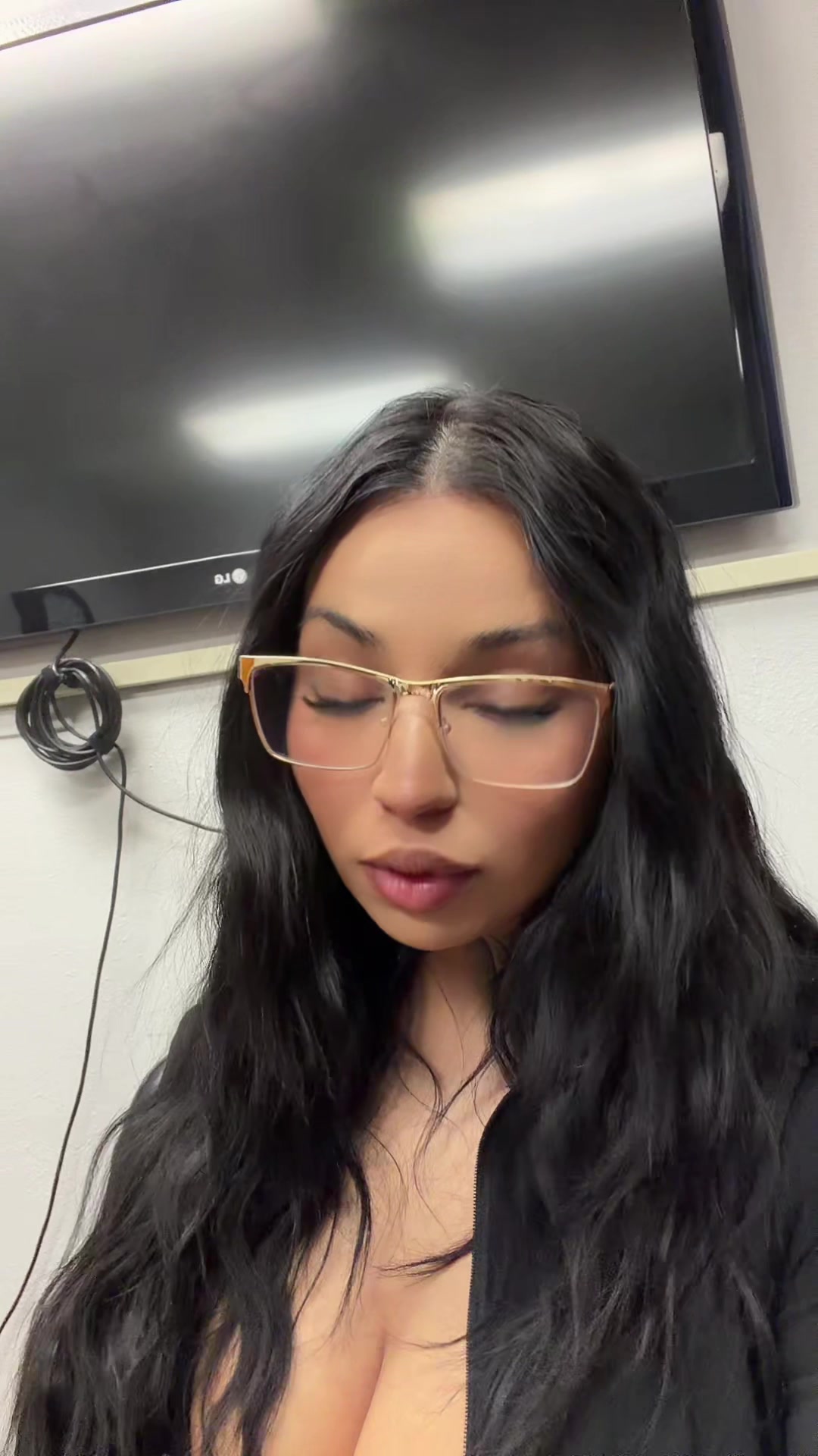 @๐.