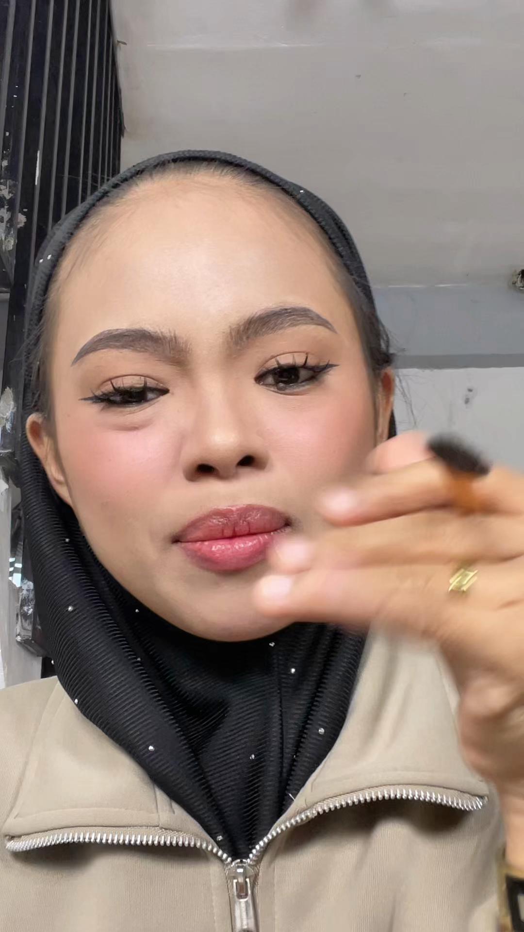 @haneeyaofficial