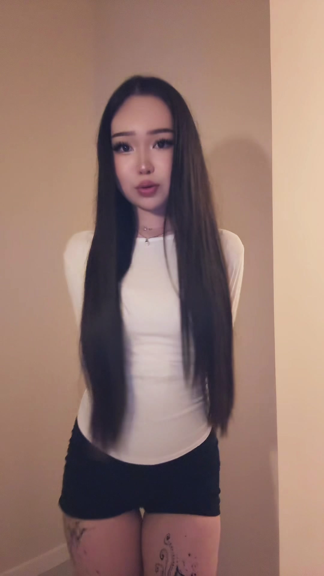 @жaн