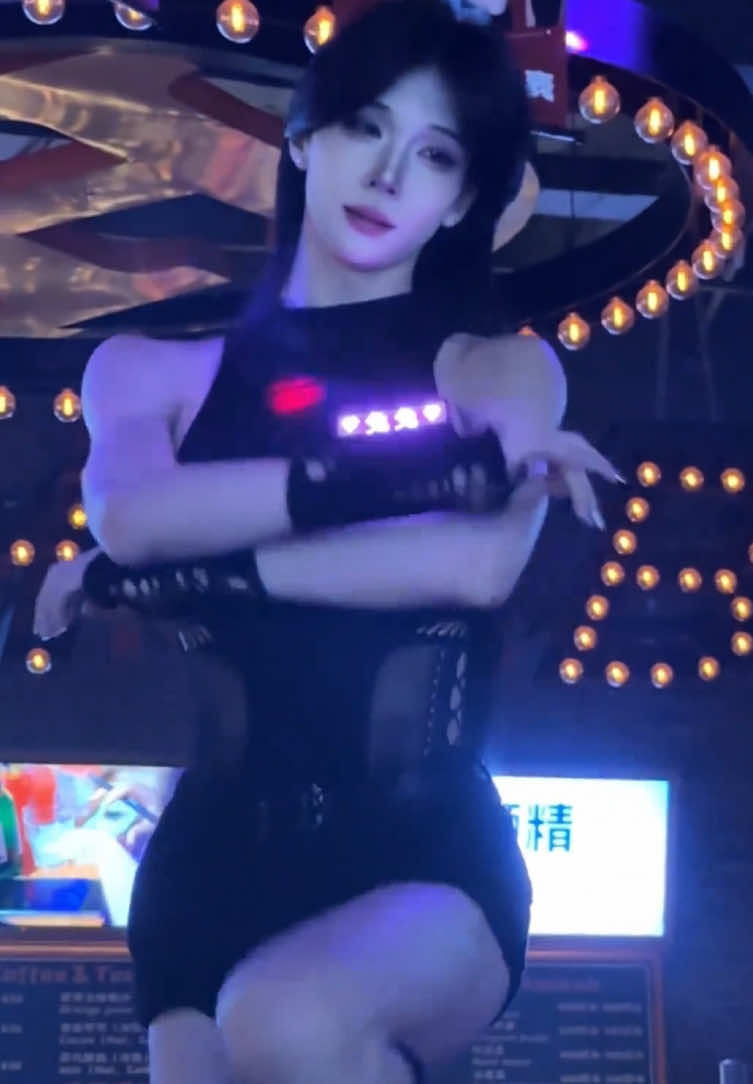 @CHHBHB