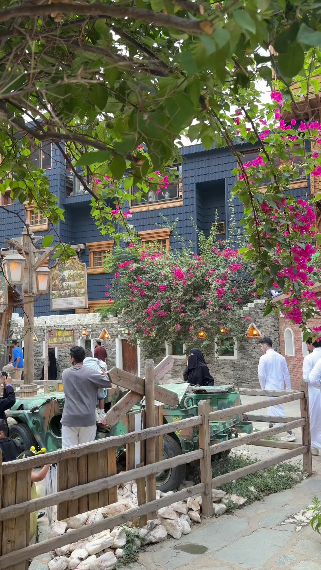 @طلو 343 🤩🖤 .