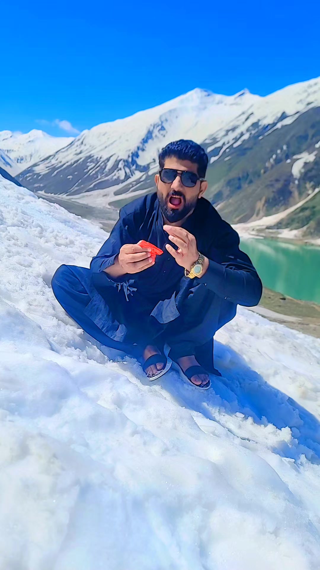@منجن ماما آفیشل