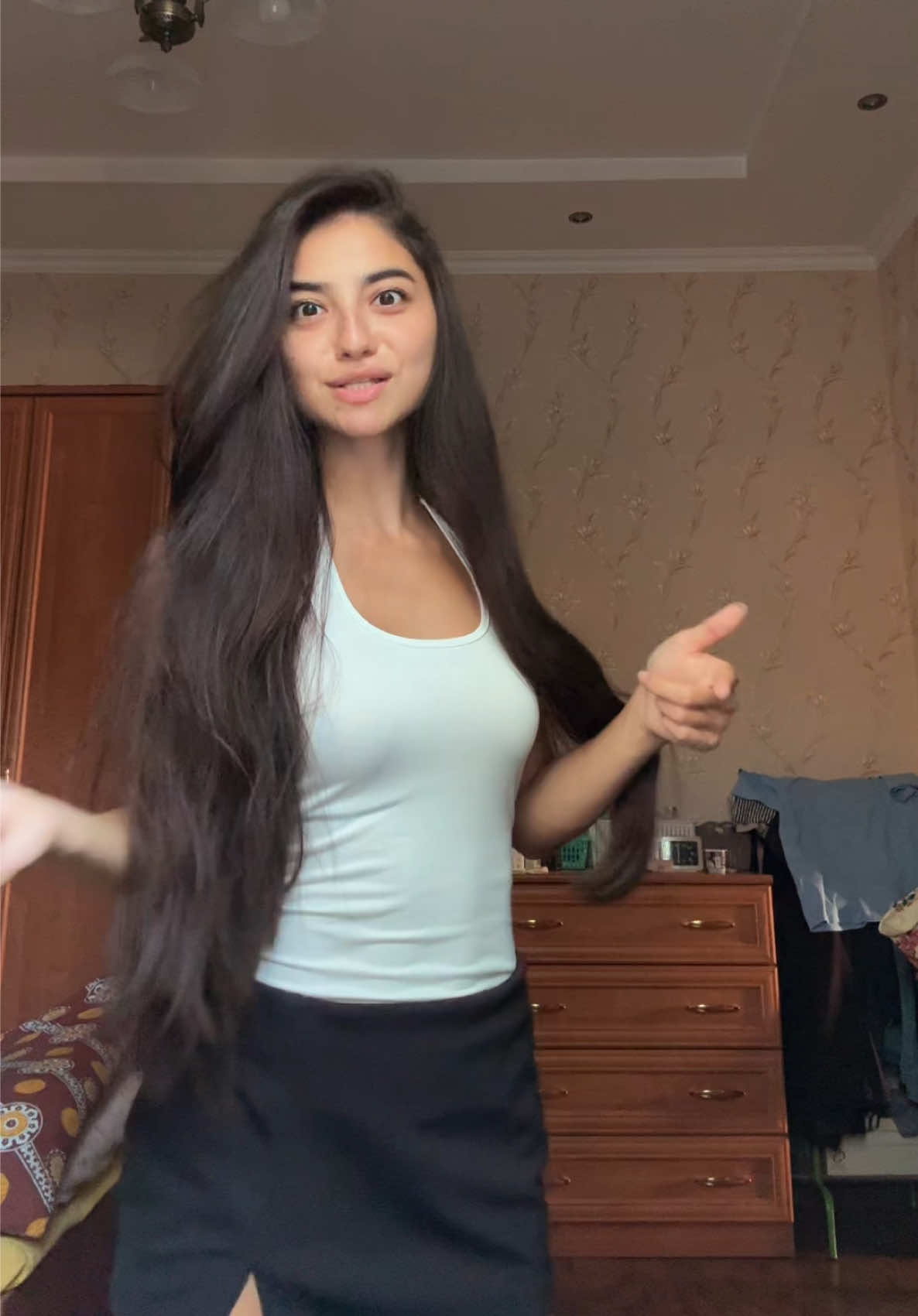 @_bellaraa_