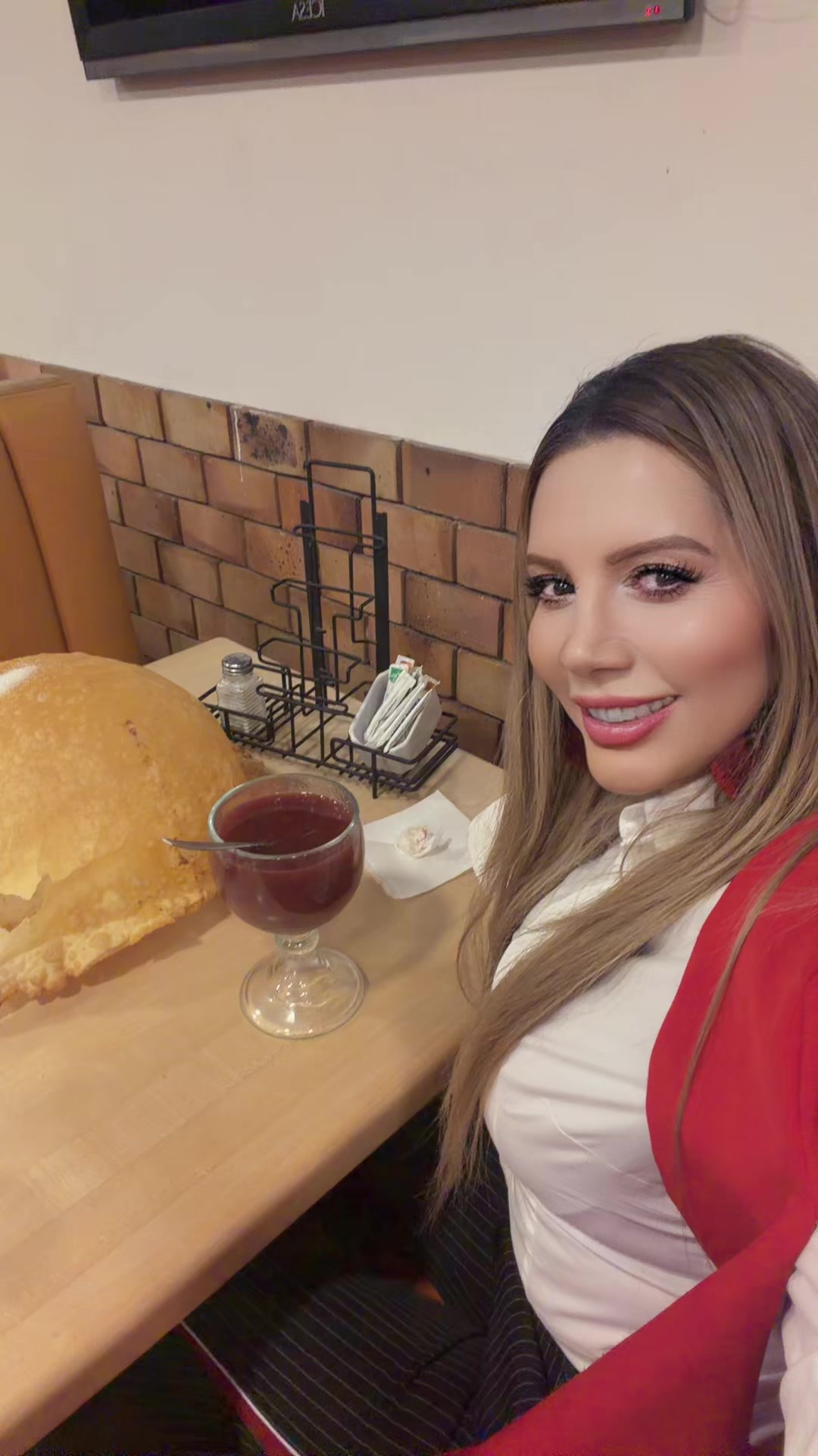 @Anna Karyna