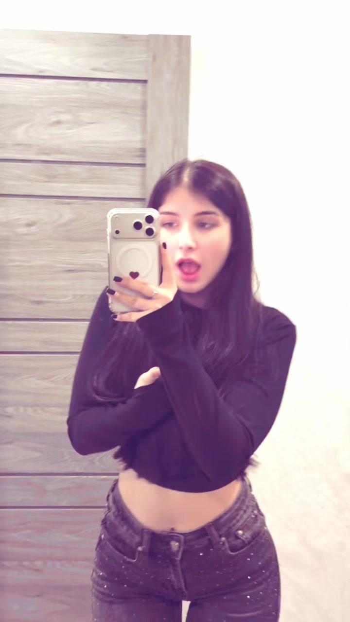 @Аничка