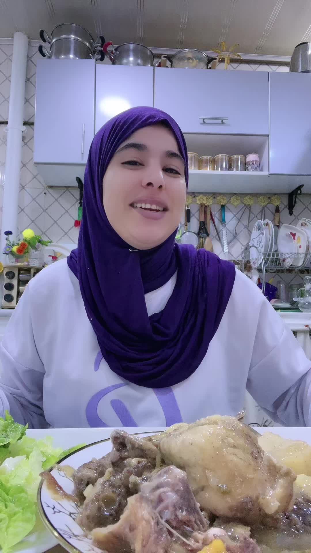 @بثينة شيبان Bouthaina Chibane