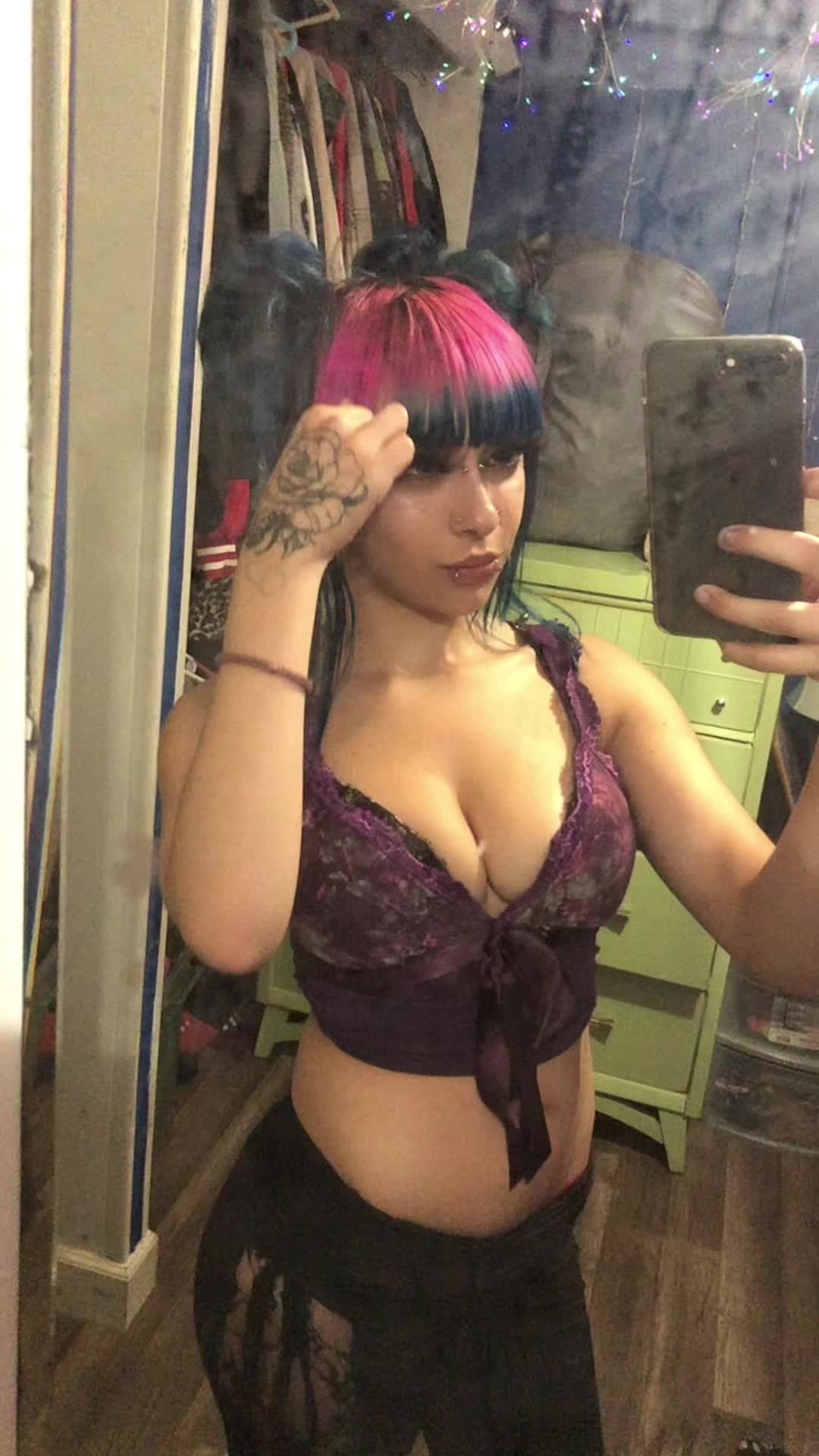 @Jessalyn