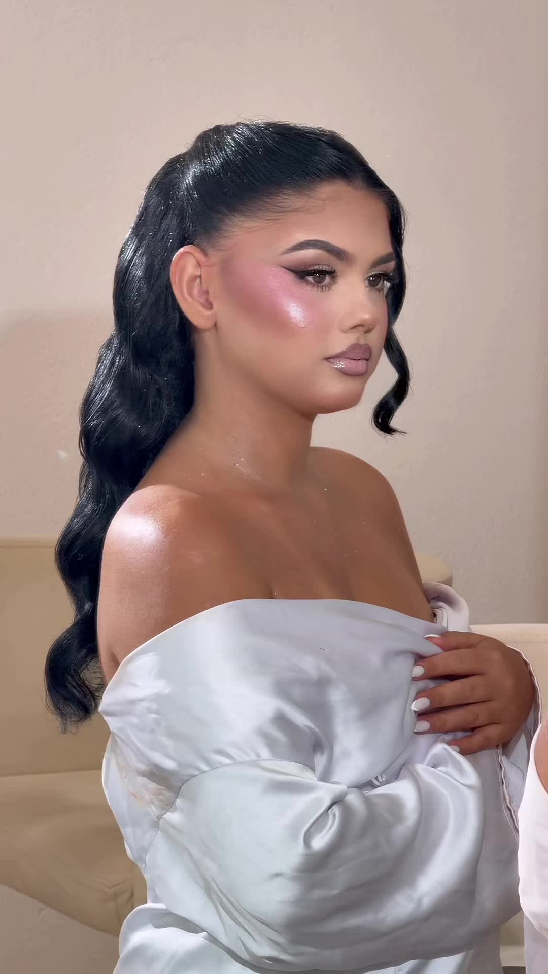 @Miles_beautysalon