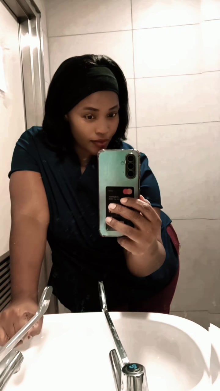 @Dee