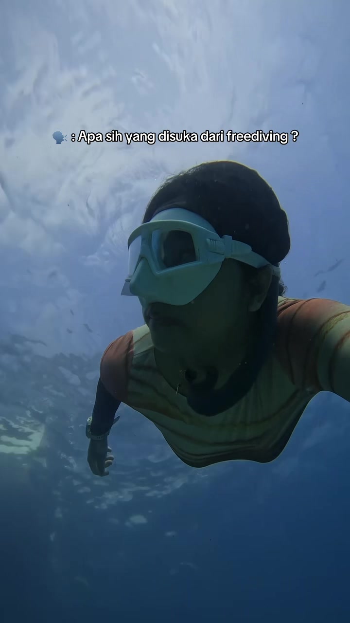 @Yuki | Diving & Traveling