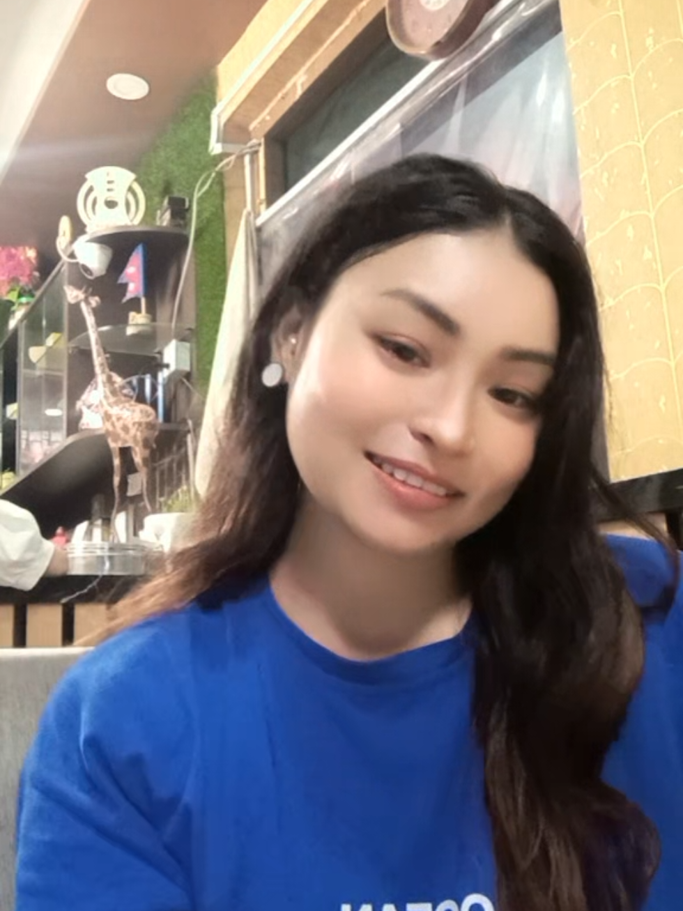 @Anshika🧿