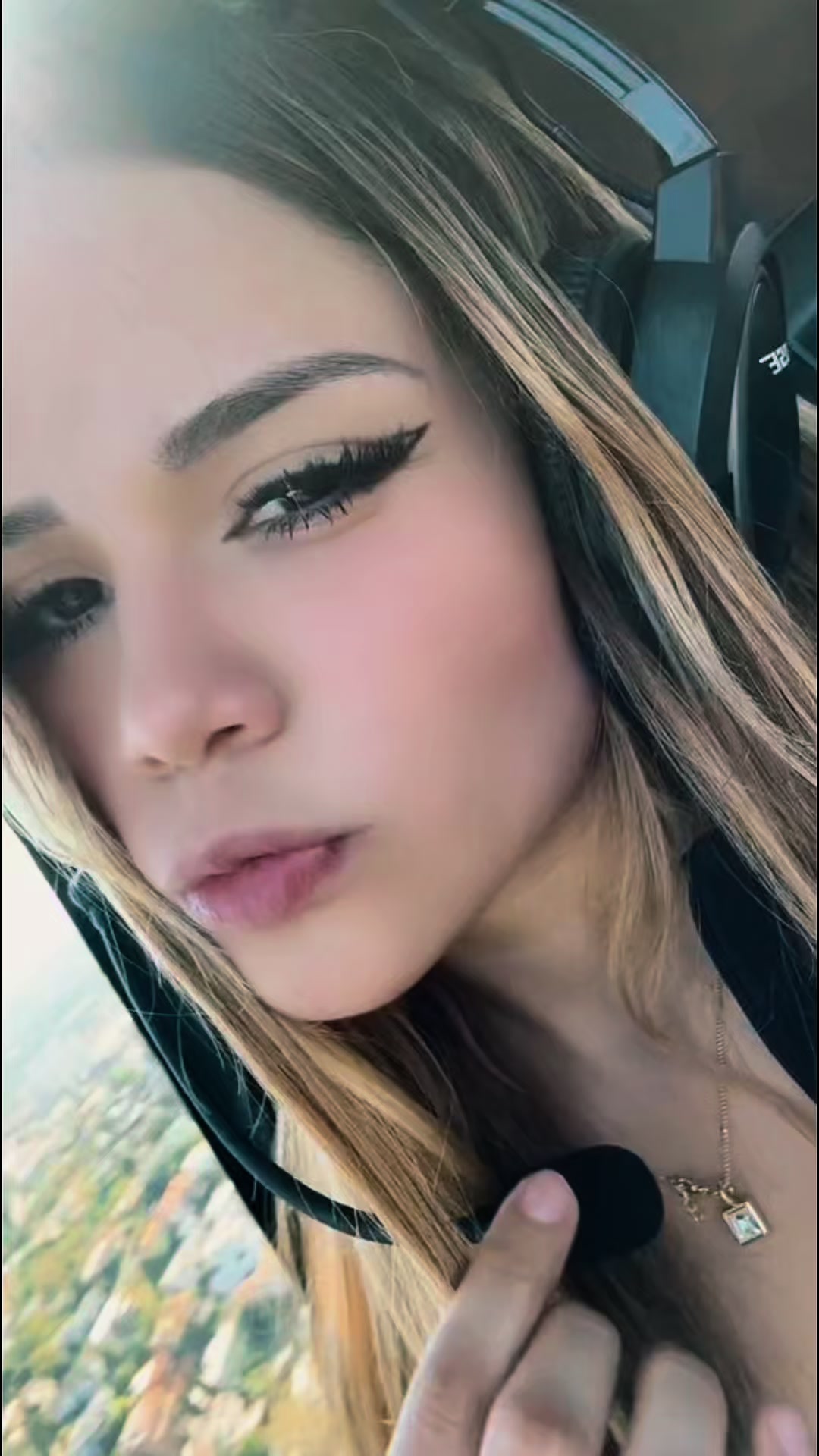 @𝐌𝐞𝐥🦉