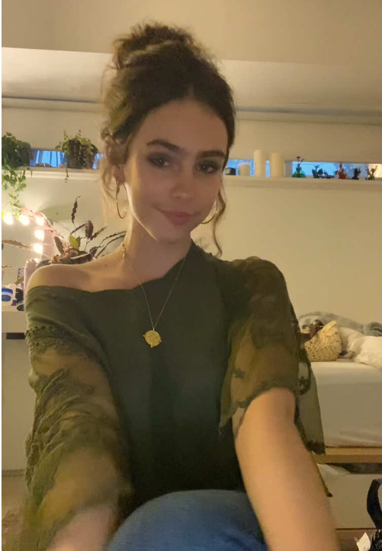 @scarlettishere