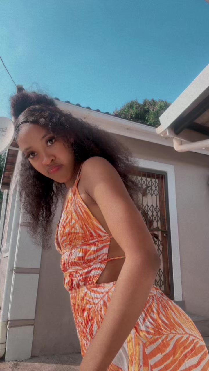 @LusandaMajobe❤️