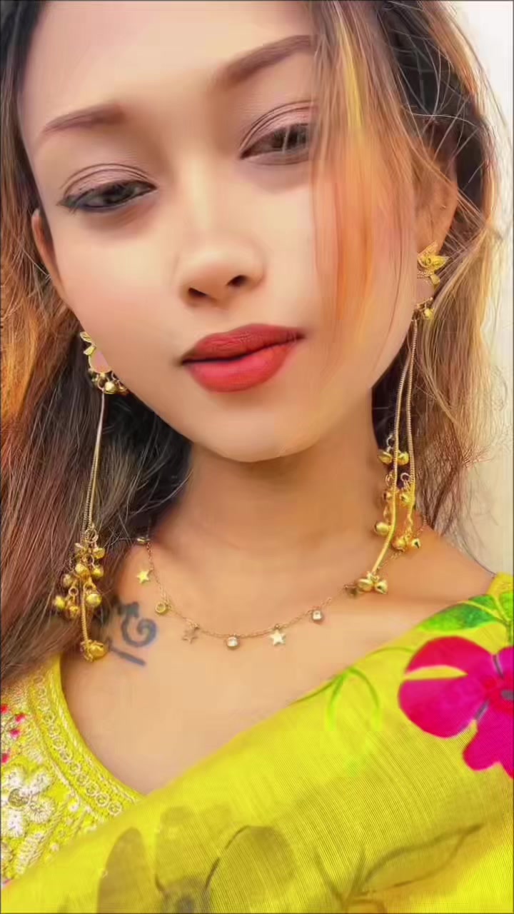 @🦋⃟✮⃝🇲rs__Tharunii🌺  