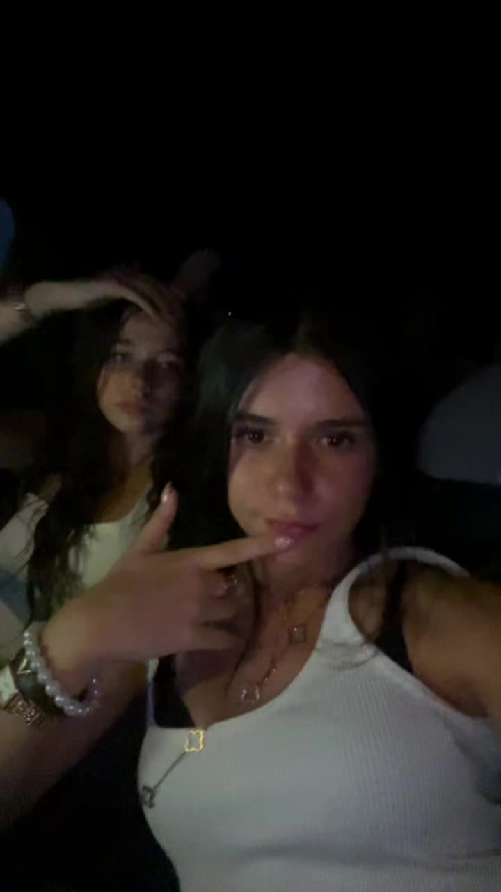 @👯&zwj;♀️