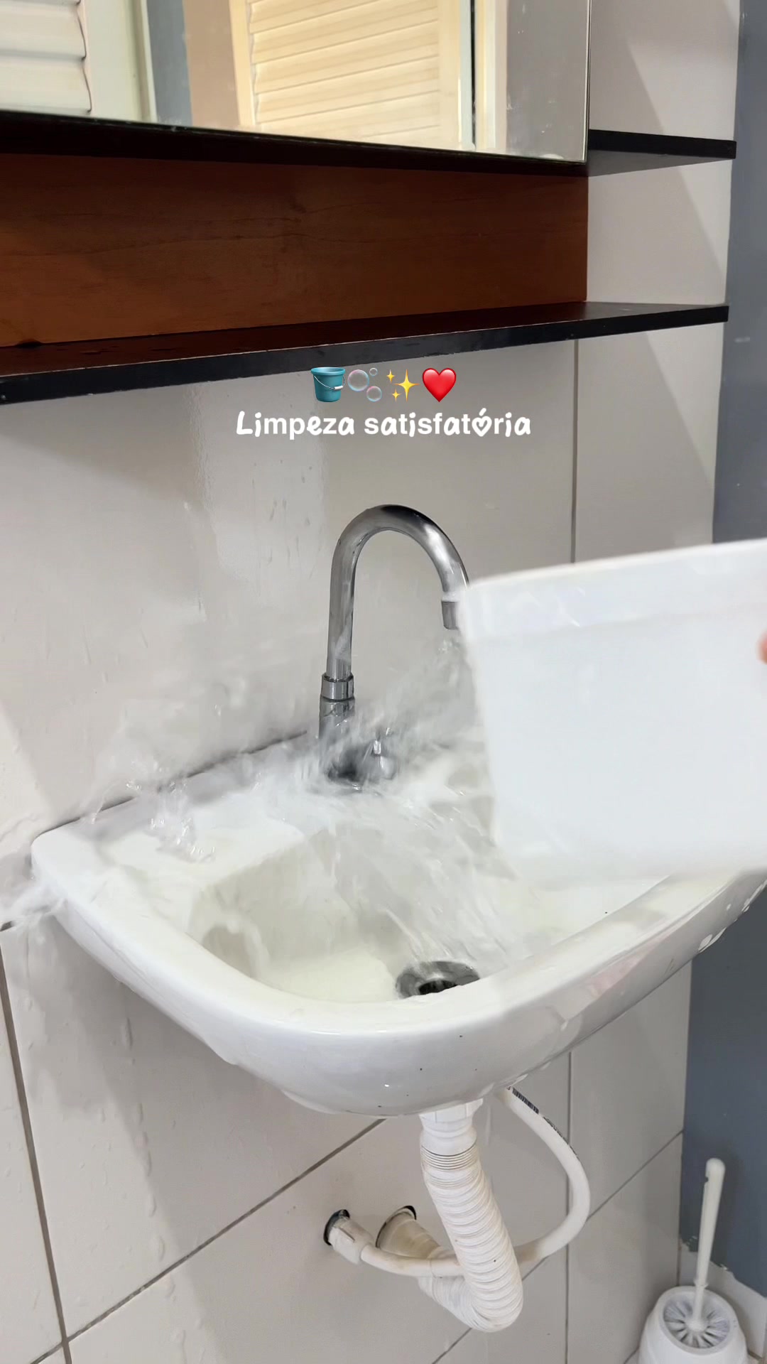 @Lohany Khistiny