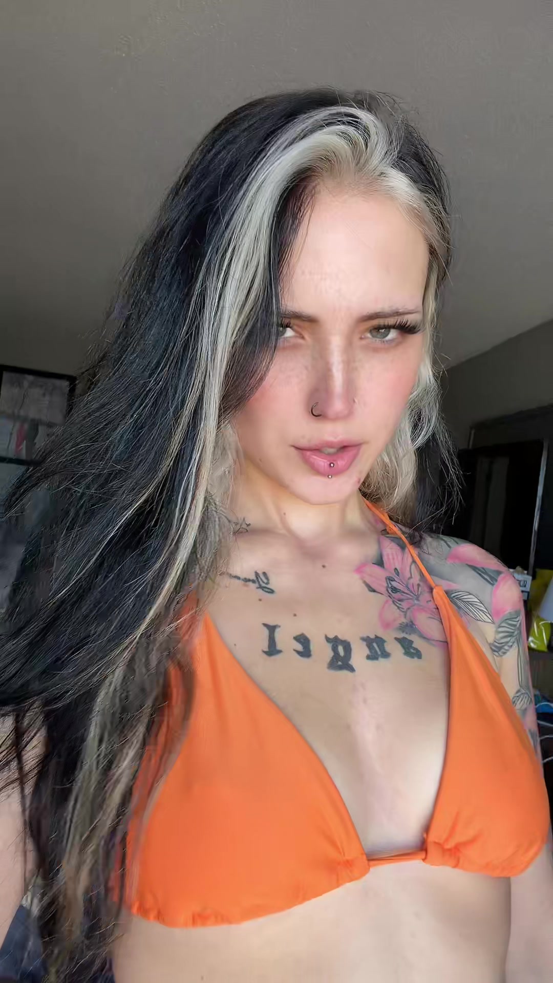 @Lily