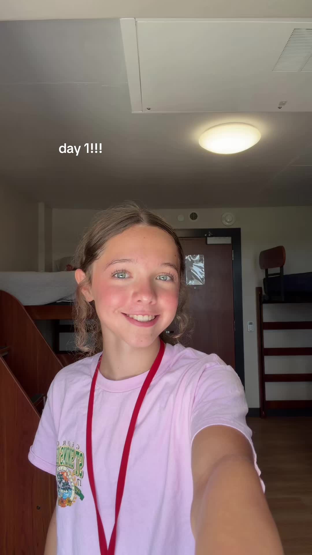 @🧁😙🌷🩵💌🍋🟩🫶🛼🤸♀️