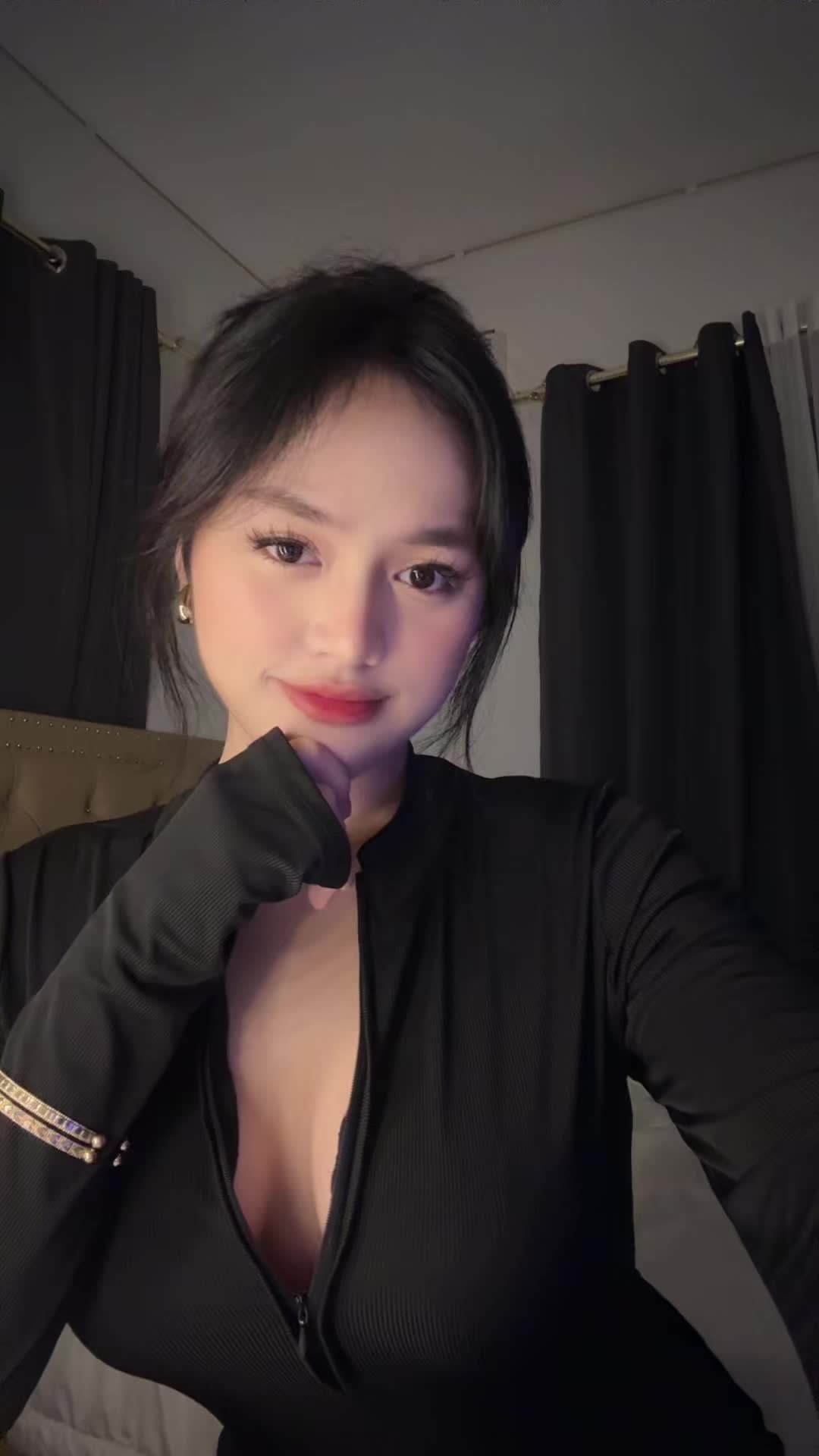 @ella