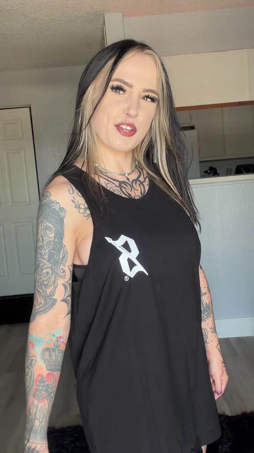 @vxnliz_