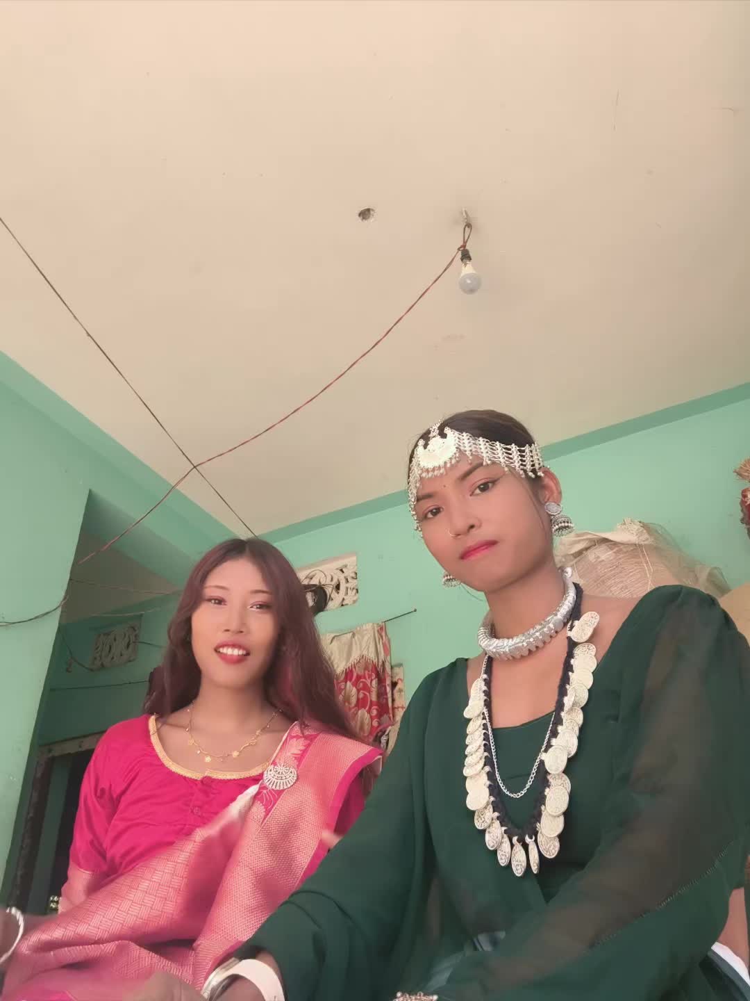 @𝐋𝐢𝐥𝐥𝐲 𝐃𝐨𝐍💜🕊️