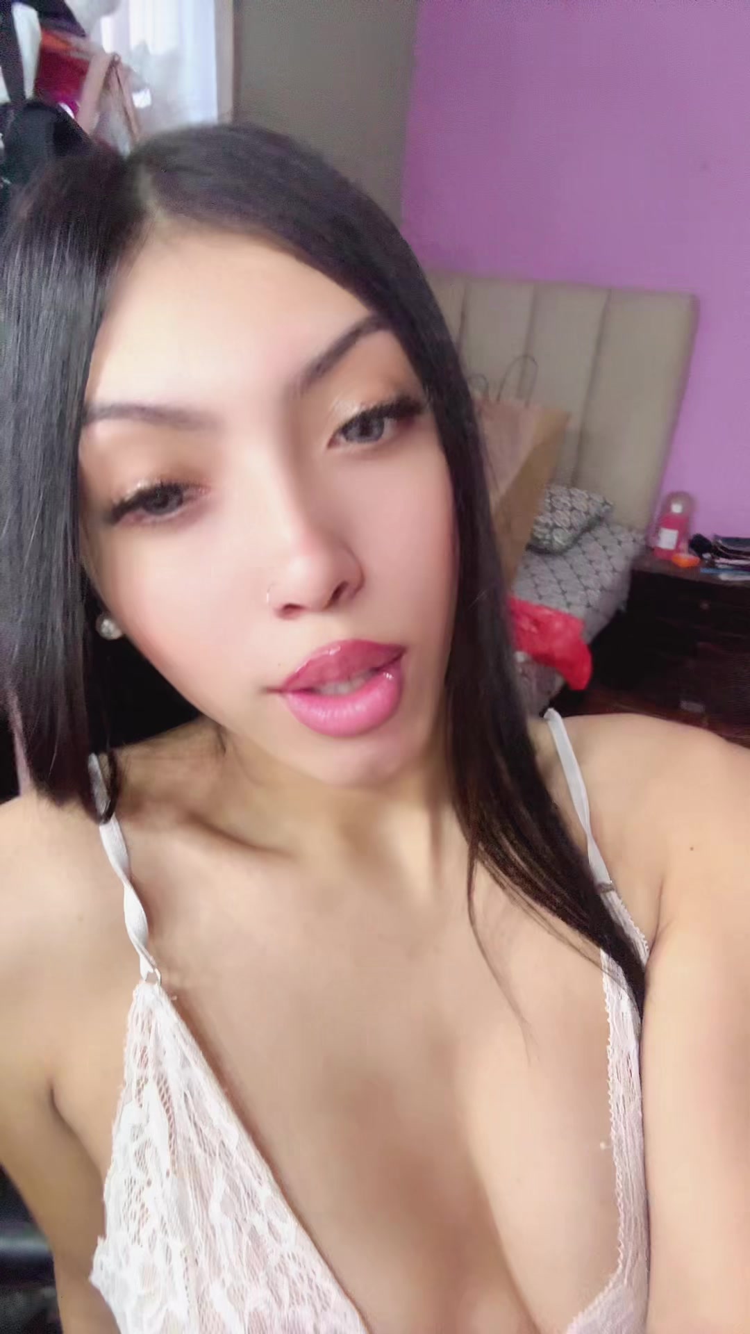 @Morenaa