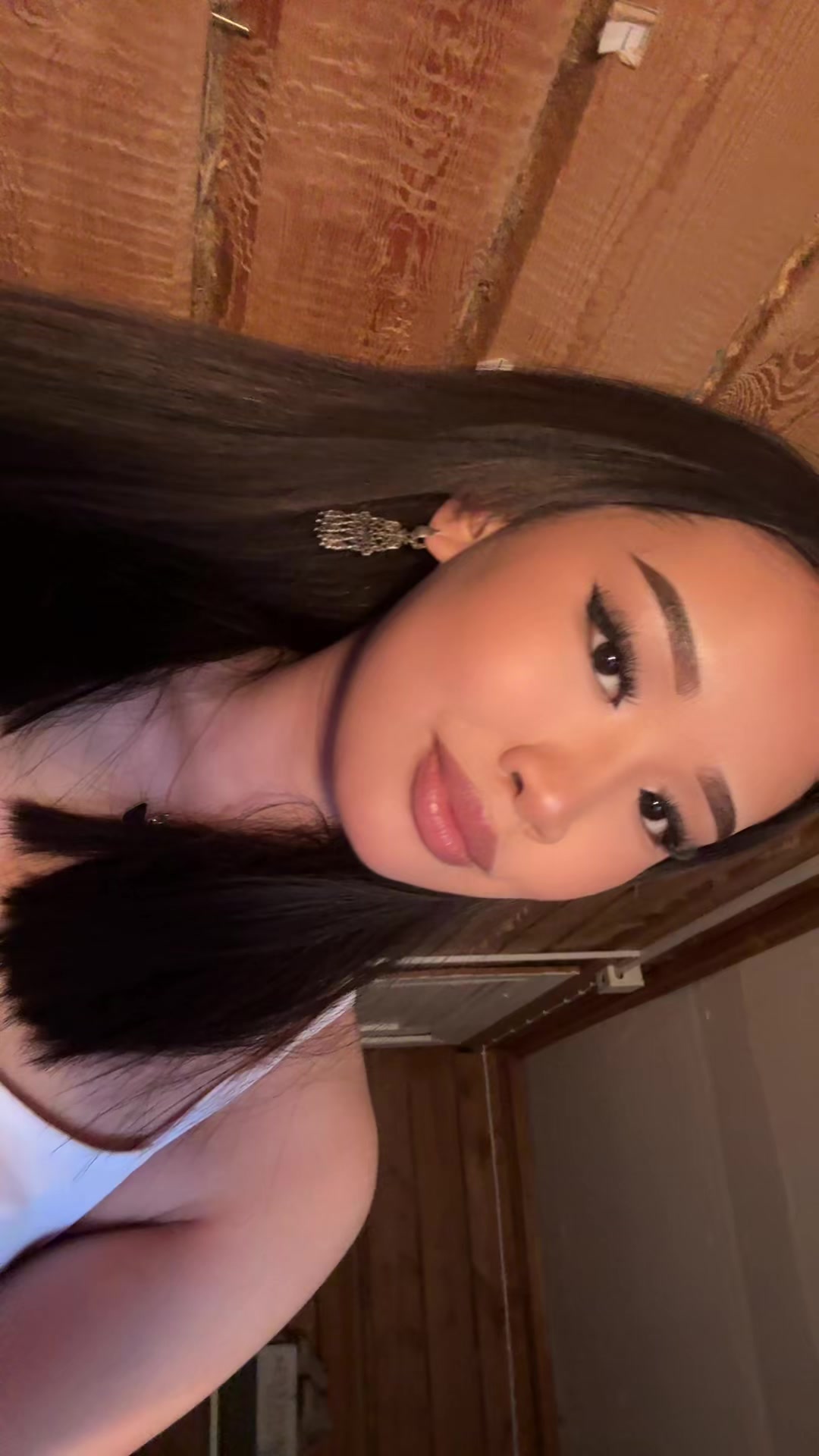 @825